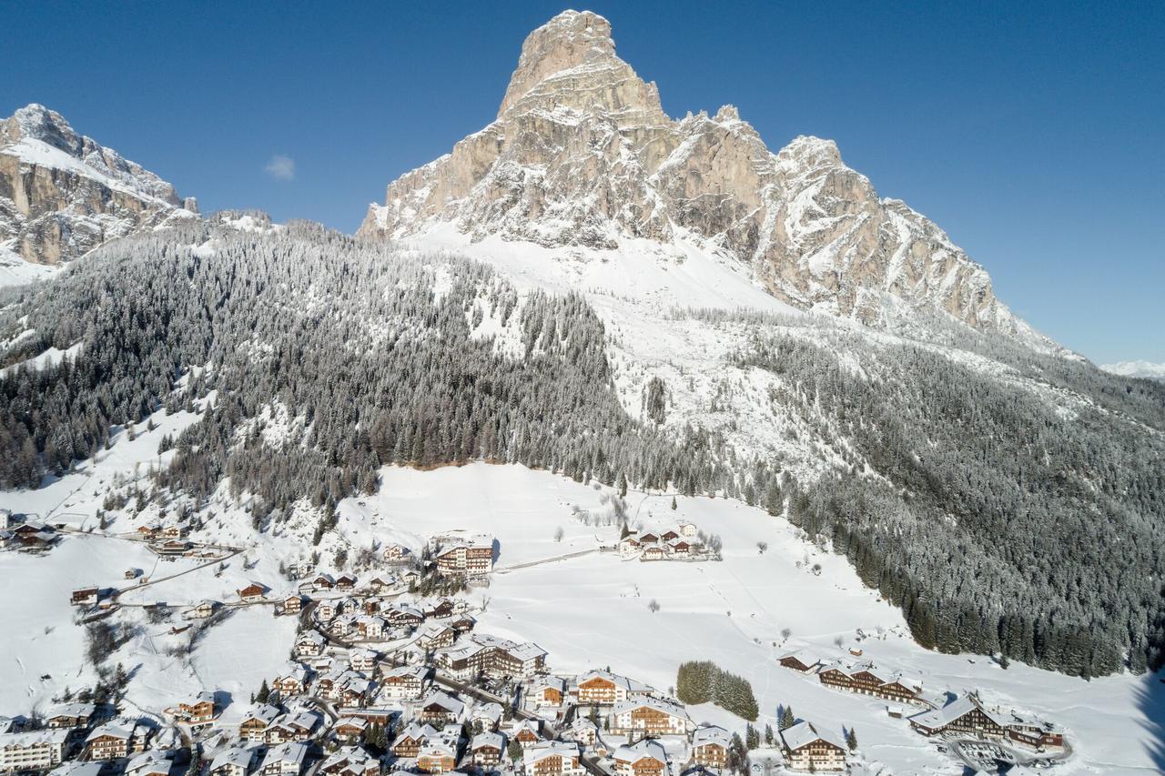 Hotel Pradat Corvara In Badia Kültér fotó